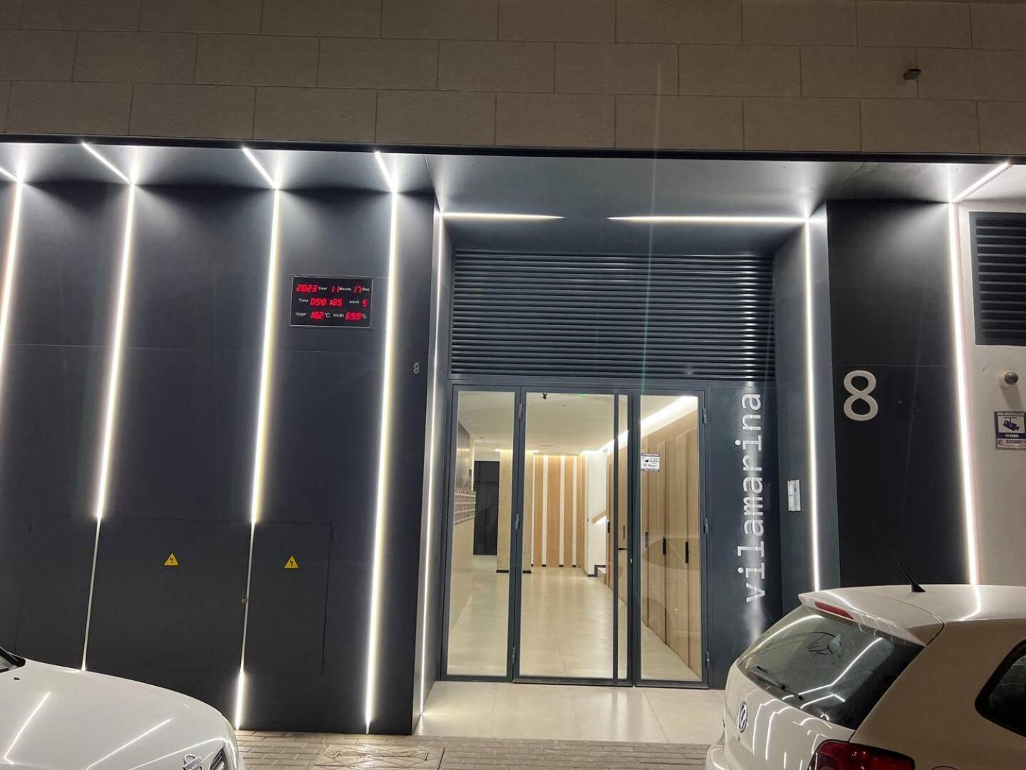 Apartamentos Nuevo Con Aire Y Wifi アギラス エクステリア 写真