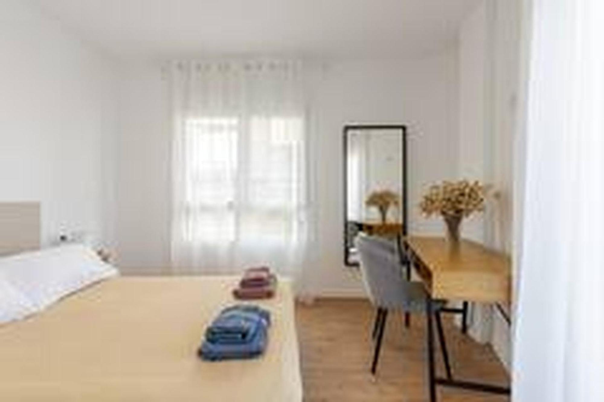 Apartamentos Nuevo Con Aire Y Wifi アギラス エクステリア 写真